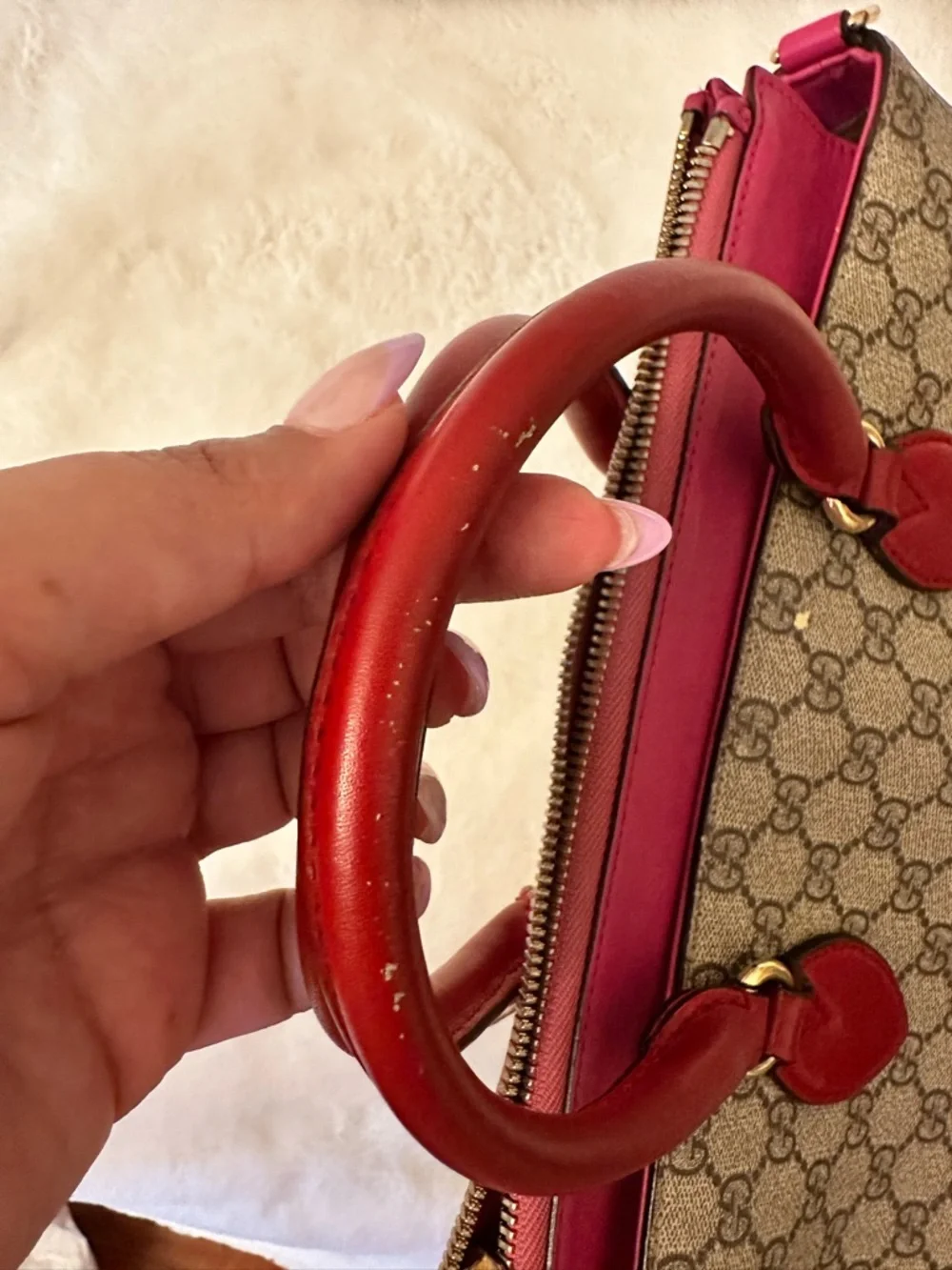 Gucci GG Supreme Canvas Tote Bag Pink and Red color way - Picture 11 of 12